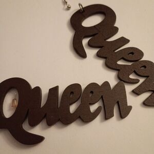 Brown 'Queen' Earrings